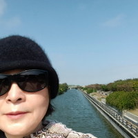  王魏國慈